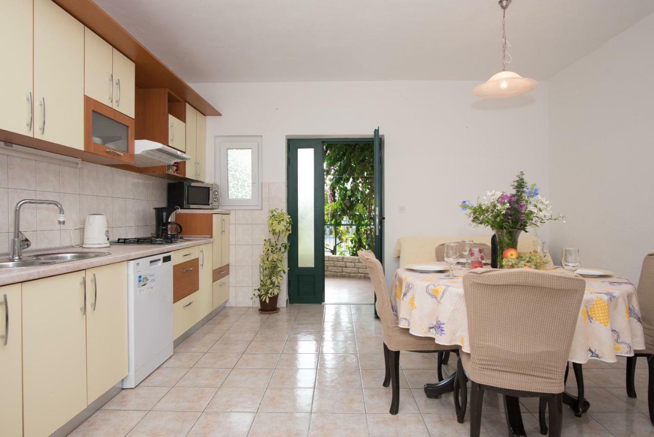 Mirjana Apartman Vodice Luaran gambar